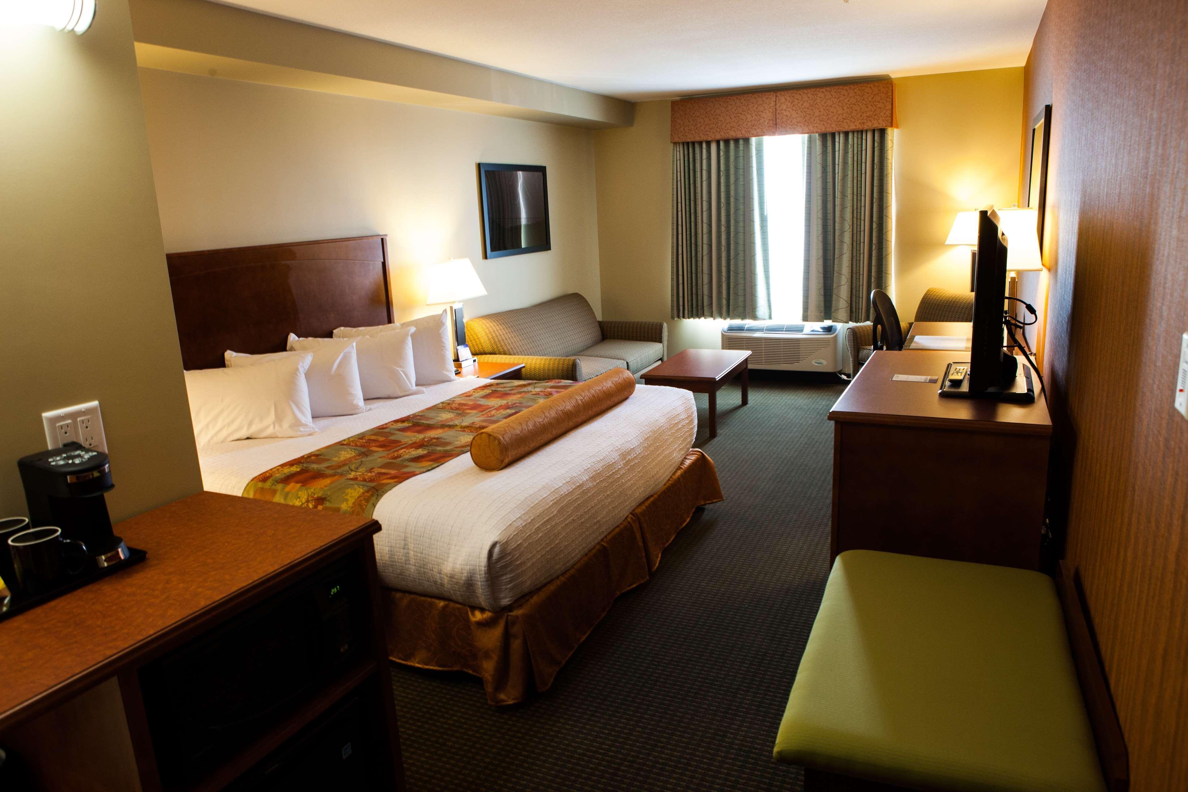 Best Western Plus Service Inn & Suites Lethbridge Luaran gambar