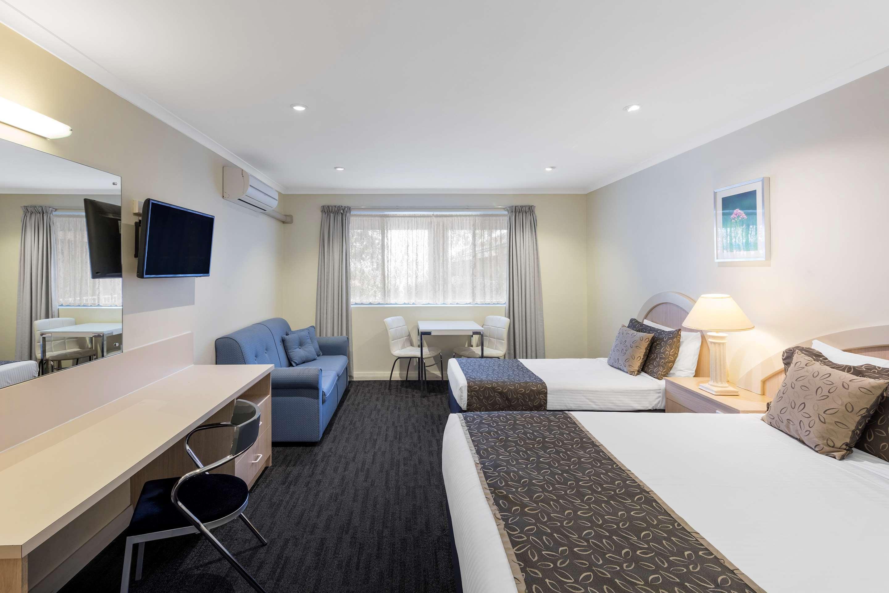 Best Western Plus Service Inn & Suites Lethbridge Luaran gambar