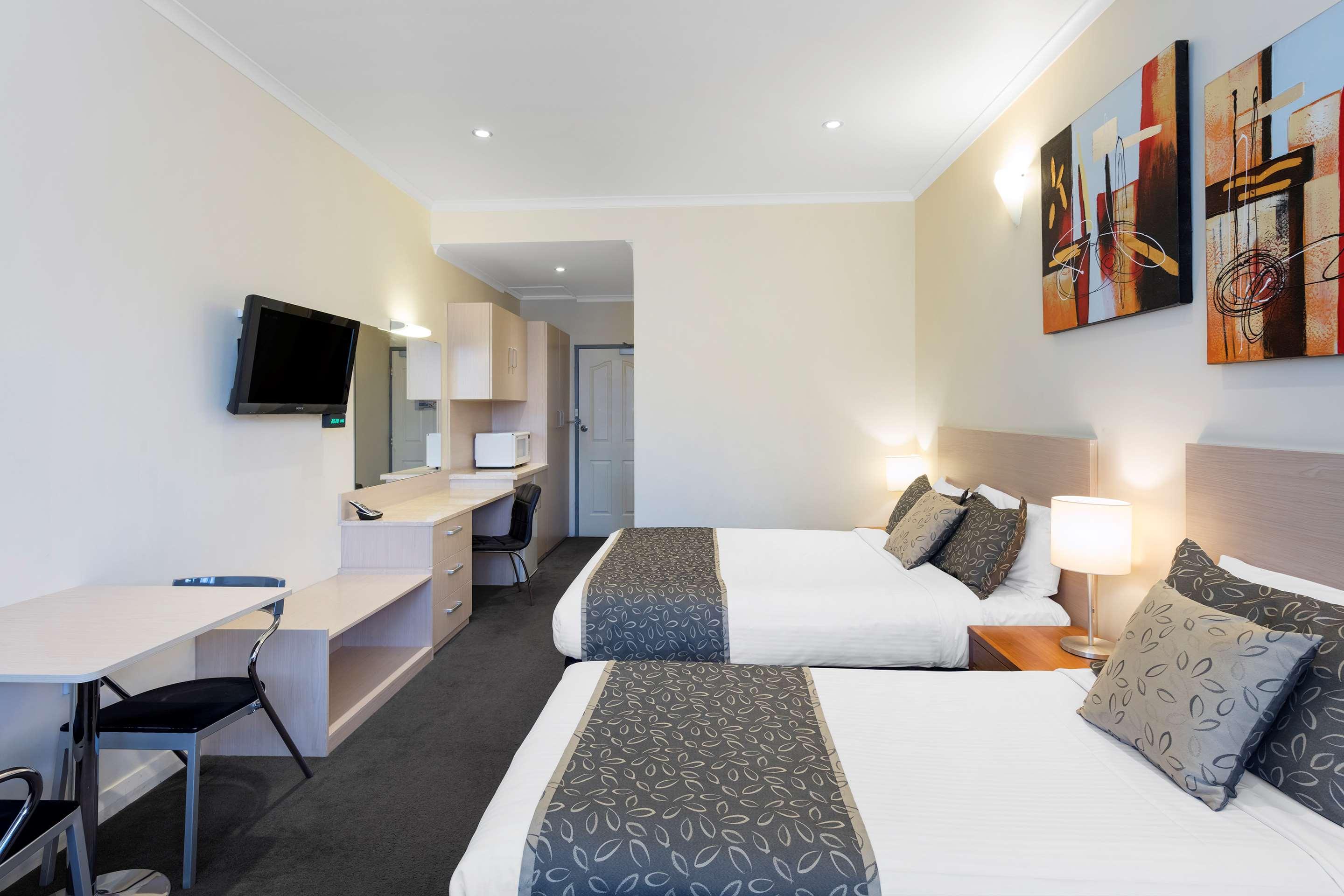 Best Western Plus Service Inn & Suites Lethbridge Luaran gambar